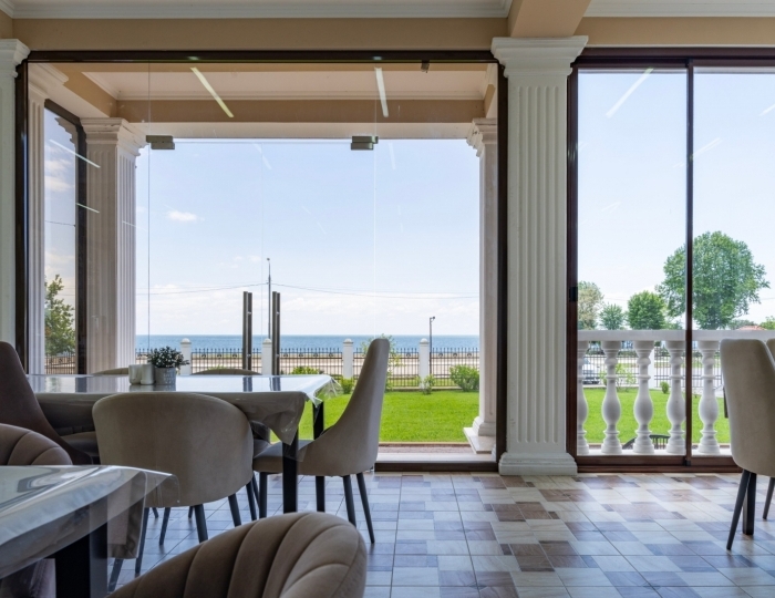 Рестораны и бары - Отель Faors / Форс Гудаута