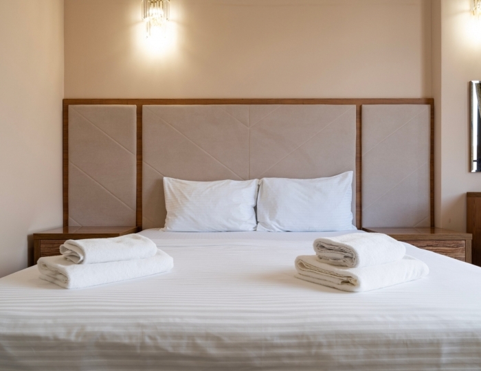 Джуниор 2-местный 2-комнатный с балконом (море) - Отель Faors / Форс Гудаута