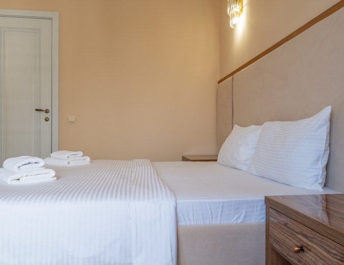 Джуниор 2-местный 2-комнатный с балконом (море) - Отель Faors / Форс Гудаута